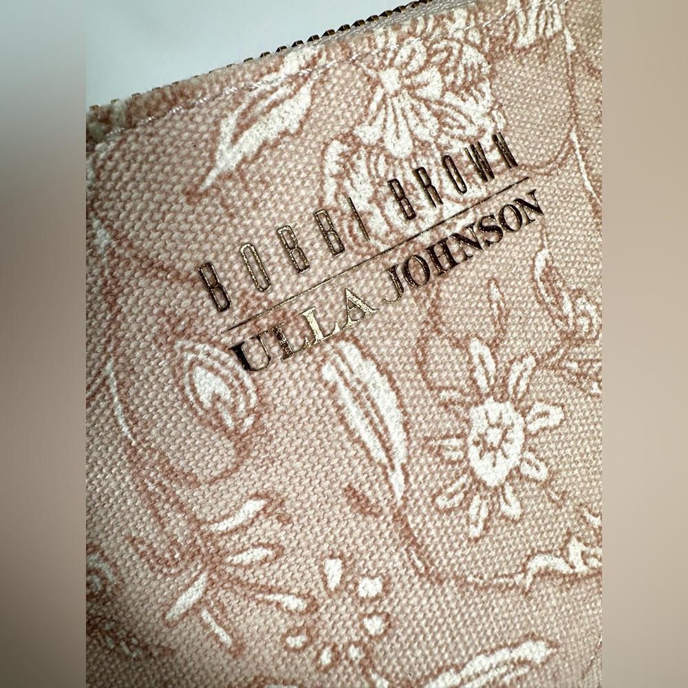 NWOT Bobbi Brown x Ulla Johnson  Floral Pink Cosmetic/ Amenity/ Toiletries Bag - Picture 6 of 10